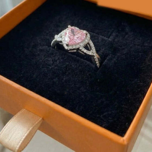 Amour Twist Halo Ring