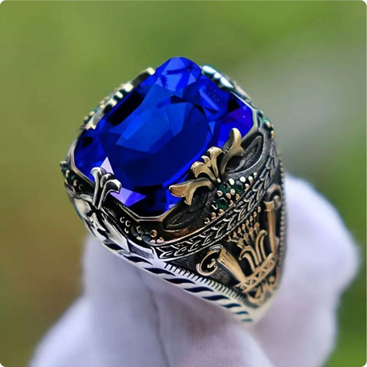 Klara Sapphire Ring